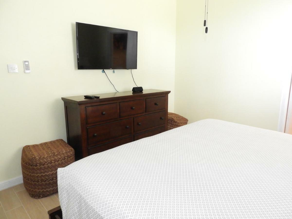 Keep Cool Guesthouse Gros Islet Eksteriør bilde